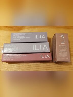 ILIA Top Sellers 4pc Travel Set- Mascara, Lip Crayon, Multi Stick, & Eye Tint